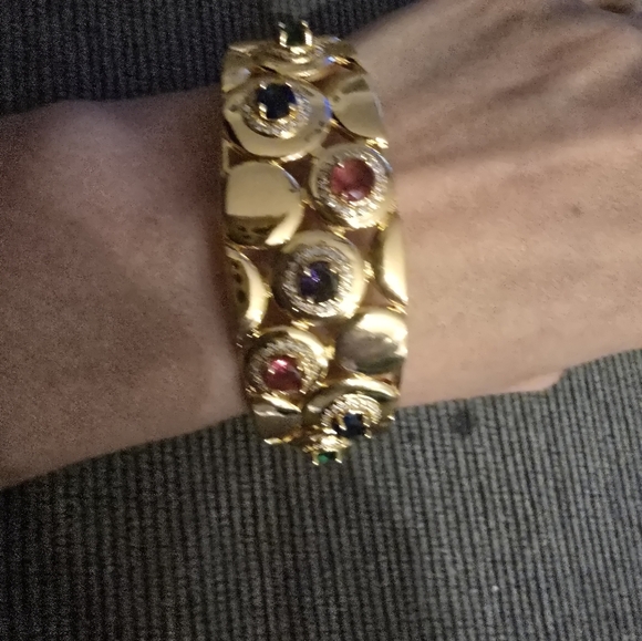 21kgp Dubai Jewelry Elegant Gold and Gemstone Bracelet and Ring Set - Picture 3 of 16